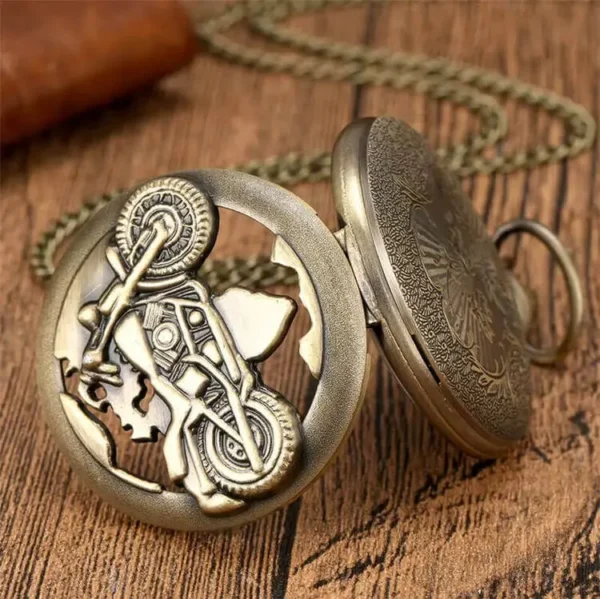 MONTRE A GOUSSET MOTO POSÉ OUVERTE