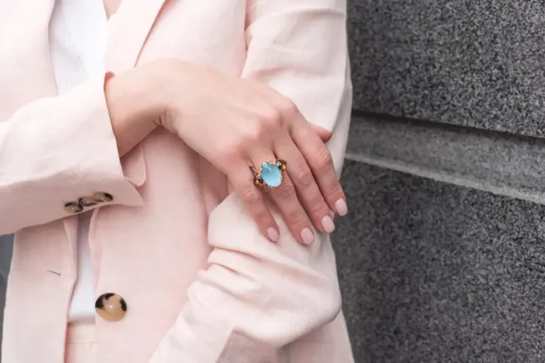 Lire la suite à propos de l’article Comment choisir une montre sertie de diamants authentiques ?